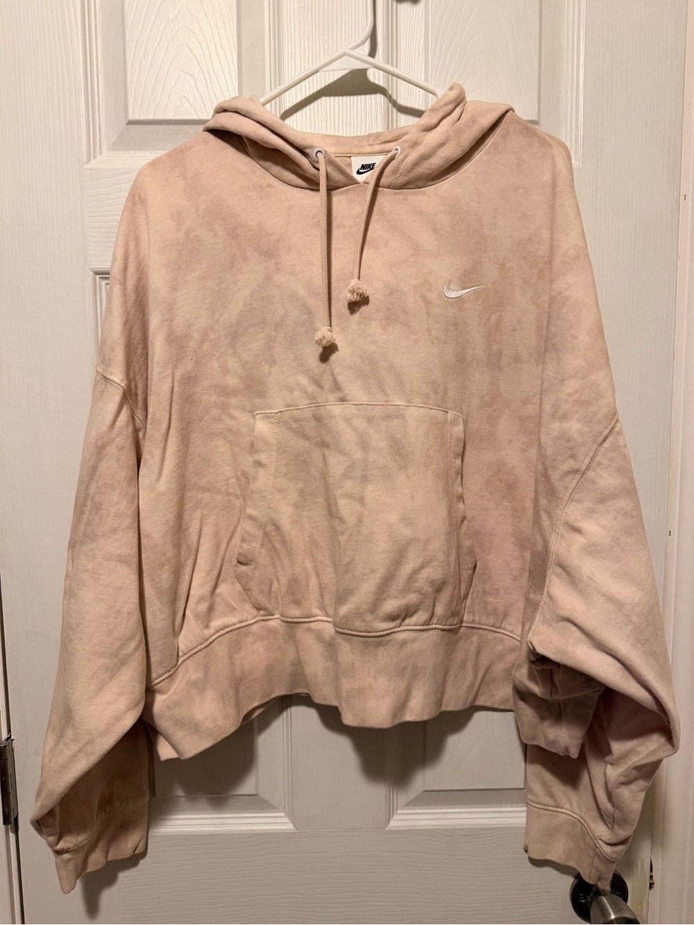 Nike Women's tan tie dye cropped hoodie. Size large.